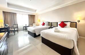 Deluxe Room, 2 Twin Beds | Desk, blackout drapes, iron/ironing board, free cribs/infant beds