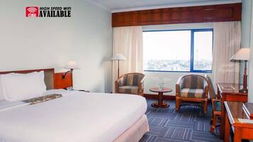 Suite Junior | Coffres-forts dans les chambres, bureau, Wi-Fi gratuit