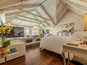 Premium bedding, down duvets, minibar, in-room safe - Sofitel Legend Santa Clara Cartagena (Cartagena)