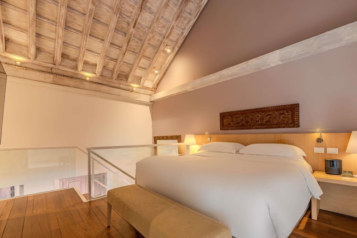 Suite, 1Â King-Bett (Duplex, Colonial Area, Butler Service) | Hochwertige Bettwaren, Daunenbettdecken, Minibar, Zimmersafe