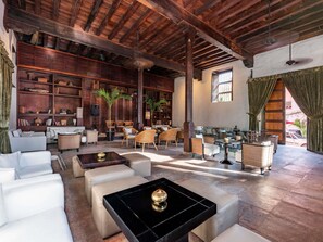 Bar (on property) - Sofitel Legend Santa Clara Cartagena (Cartagena)