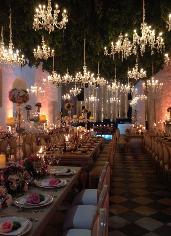 Banquet hall