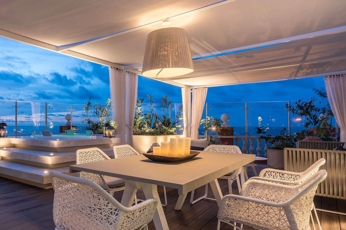 Suite, 1 cama King size, Terraza, vista al océano (Imperial Amaral) | Ropa de cama de alta calidad, edredón y minibar