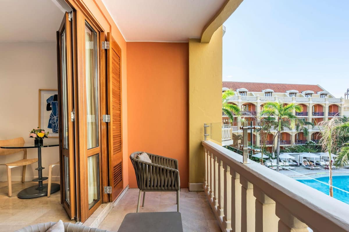 Superior Twin Room, 2 Single Beds, Balcony, Garden View