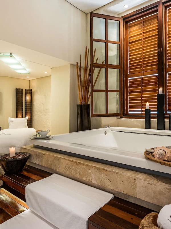 Bagno turco/hammam, trattamenti per il corpo, idroterapia, aromaterapia