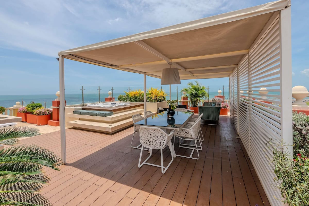 Suite, 1 très grand lit, terrasse, vue océan (Imperial Amaral) | Literie de qualité supérieure, couette en duvet d'oie, minibar