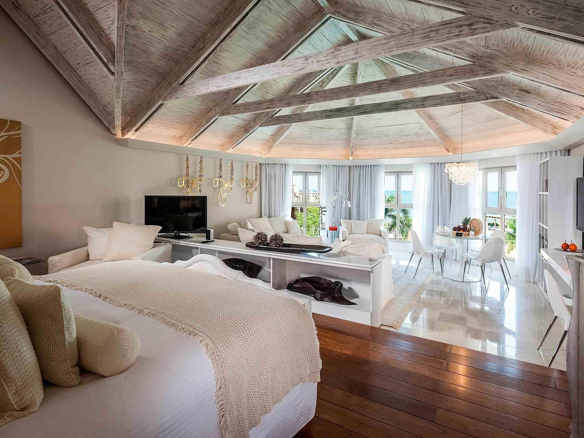 Suite, 1 très grand lit, vue sur l’océan (Legend Suite) | Literie de qualité, couette en duvet, minibar, coffre-fort