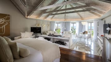 Hochwertige Bettwaren, Daunenbettdecken, Minibar, Zimmersafe