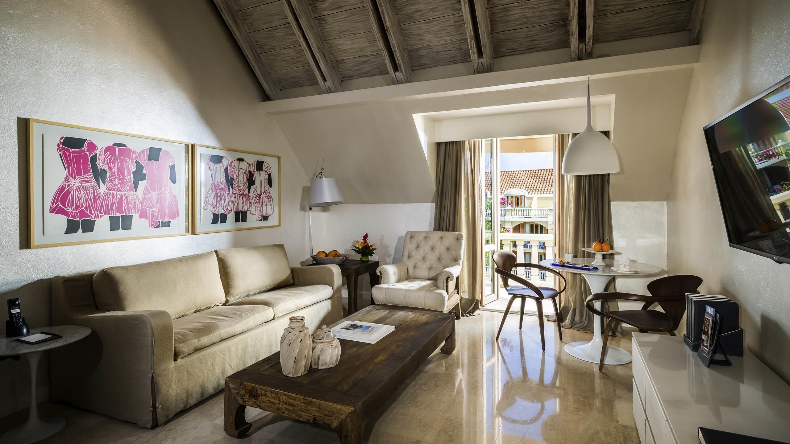 premium bedding, down duvets, minibar, in-room safe