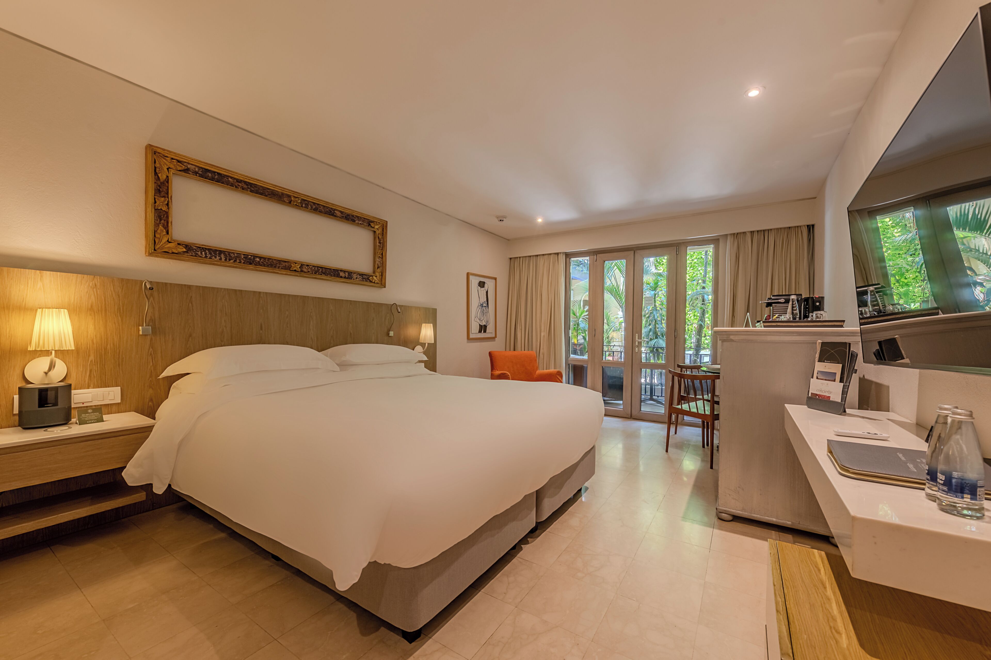 Superior Room, 1 King Bed, Balcony, Garden View | Premium bedding, down comforters, minibar, in-room safe