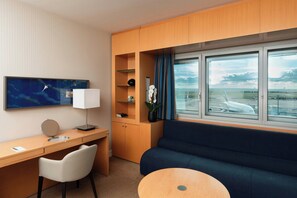 Junior Suite, 1 Double Bed, Non Smoking | Living room | TV, pay films