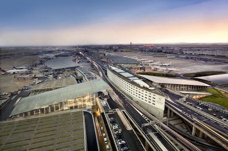 Exterior. Sheraton Paris Charles de Gaulle Airport Hotel