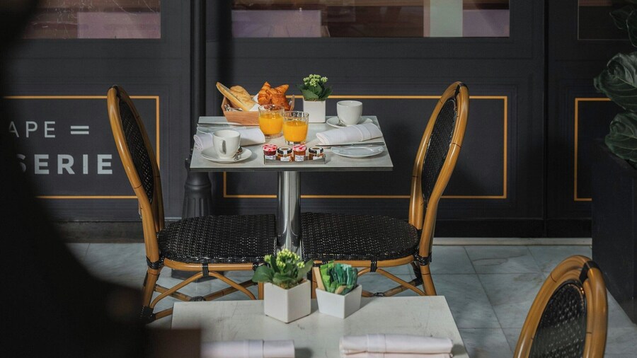 Sheraton Paris Charles de Gaulle Airport Hotel