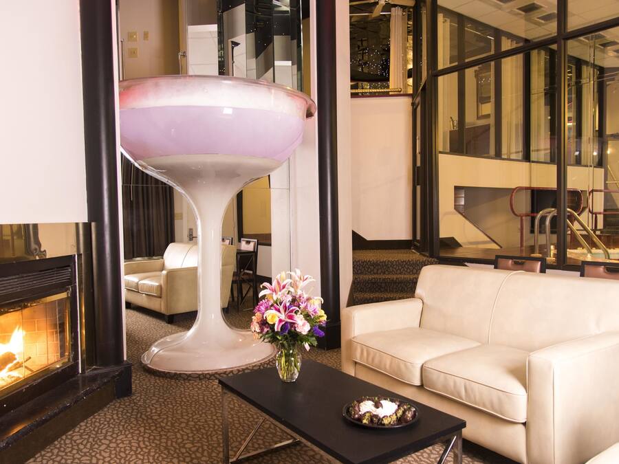 Standard Room, 1 King Bed, Tower | Blackout curtains, iron/ironing board, free WiFi, bed sheets