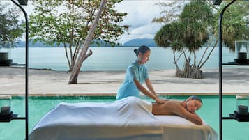 Hot tub, body treatments, aromatherapy, hot stone massages