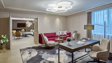 Presidential-Suite, 1 Schlafzimmer | Wohnbereich | Flachbildfernseher, Pay-TV