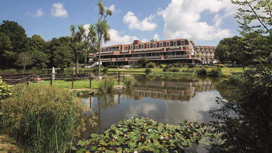 St Pierre Park Hotel & Golf