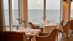 Lunsj og middag serveres