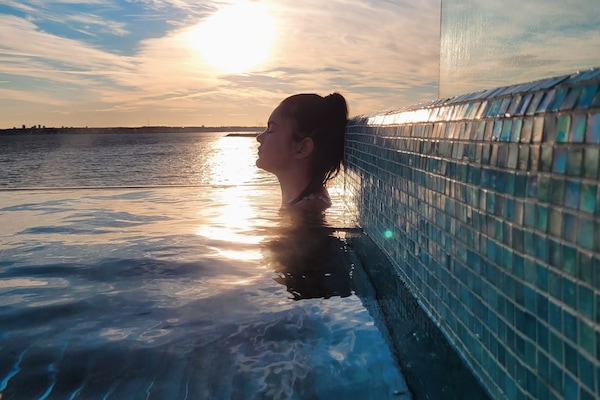 Infinity pool