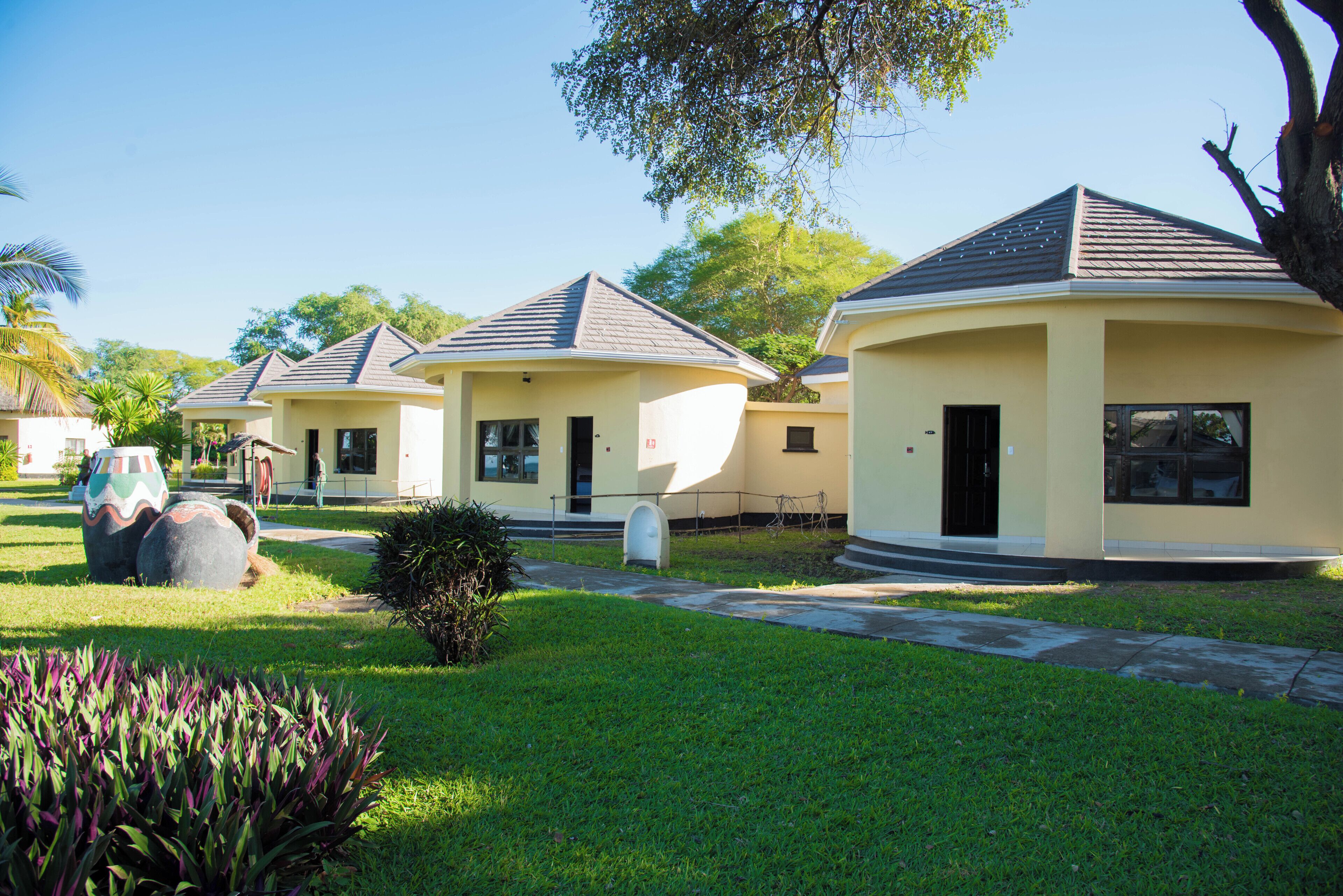 Deluxe Chalet (Deluxe Chalet Room) | Select Comfort beds, in-room safe, bed sheets