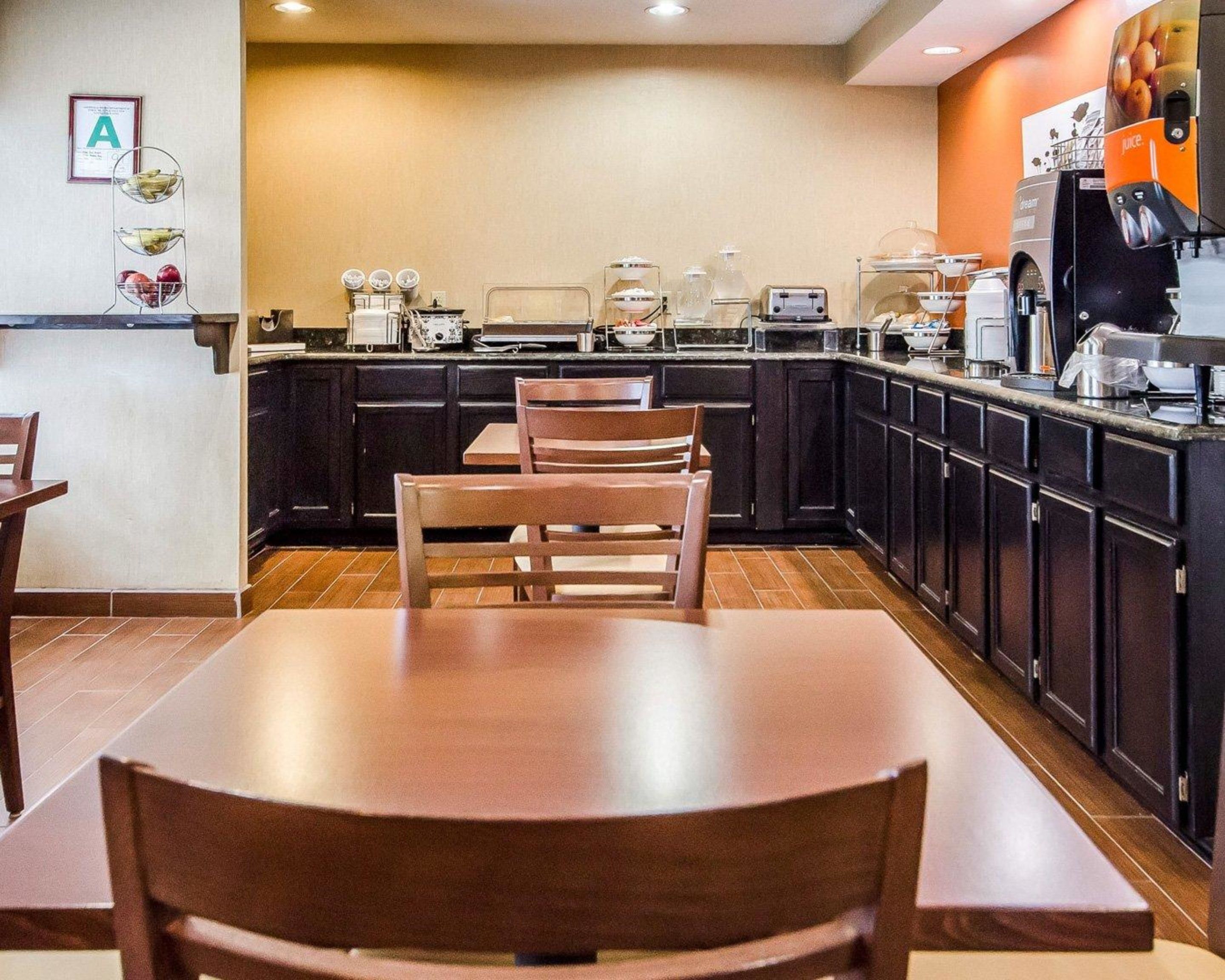 free daily on-the-go breakfast