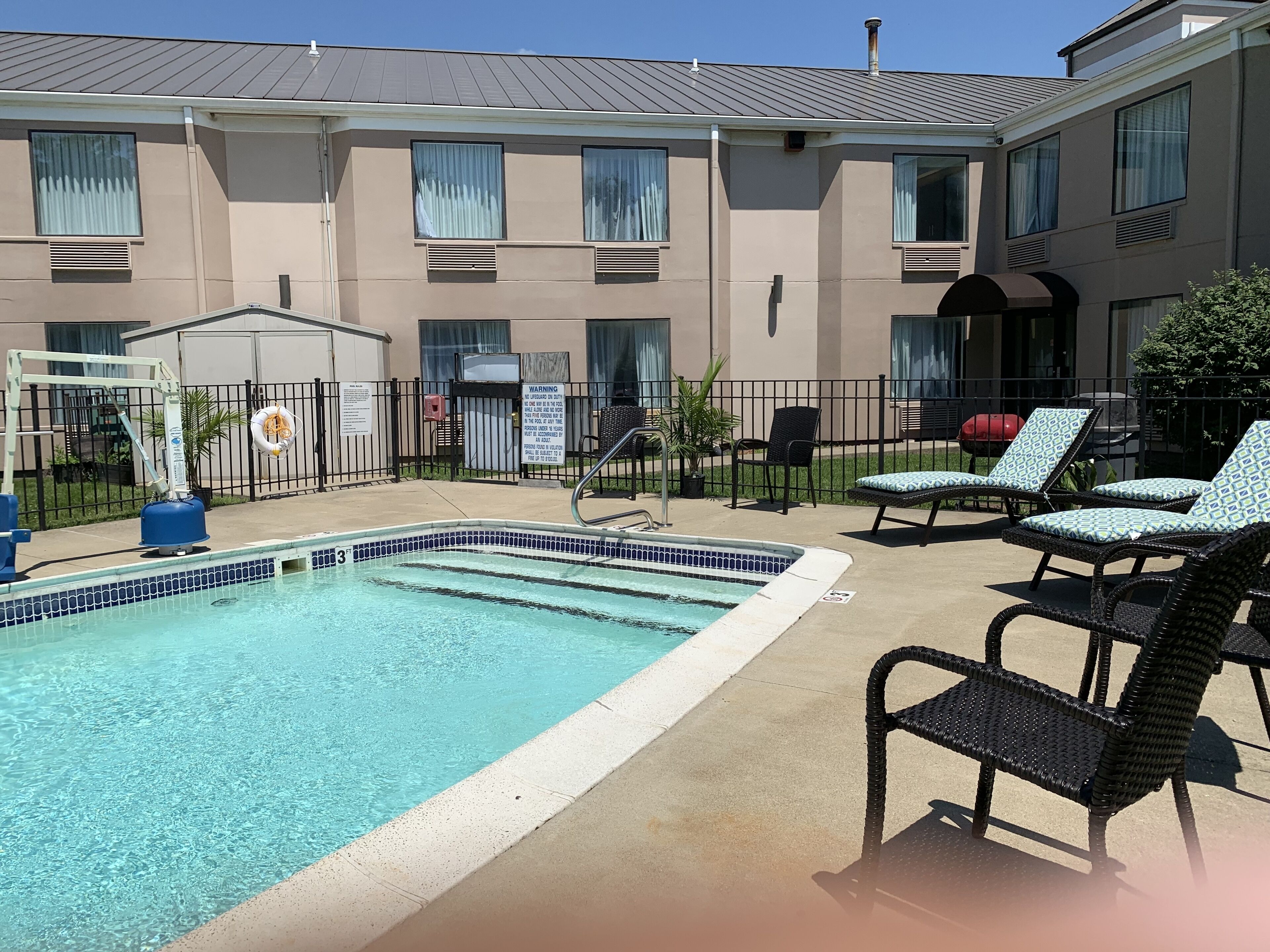 seasonal outdoor pool