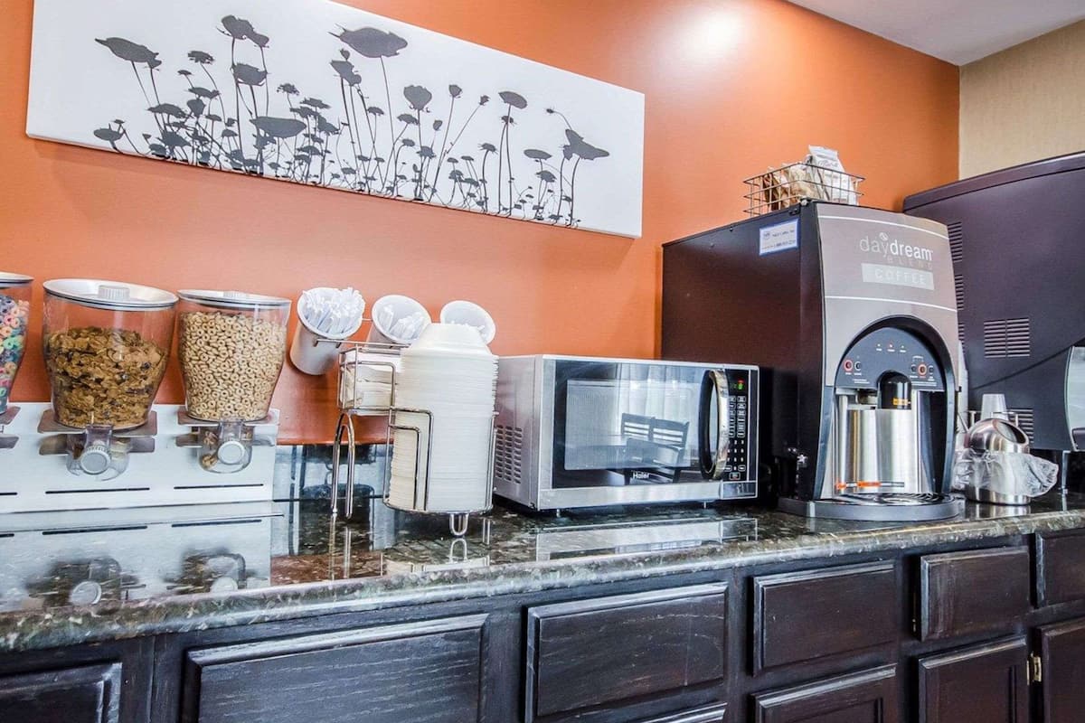 free daily on-the-go breakfast