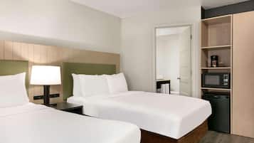 Desk, iron/ironing board, free WiFi, bed sheets