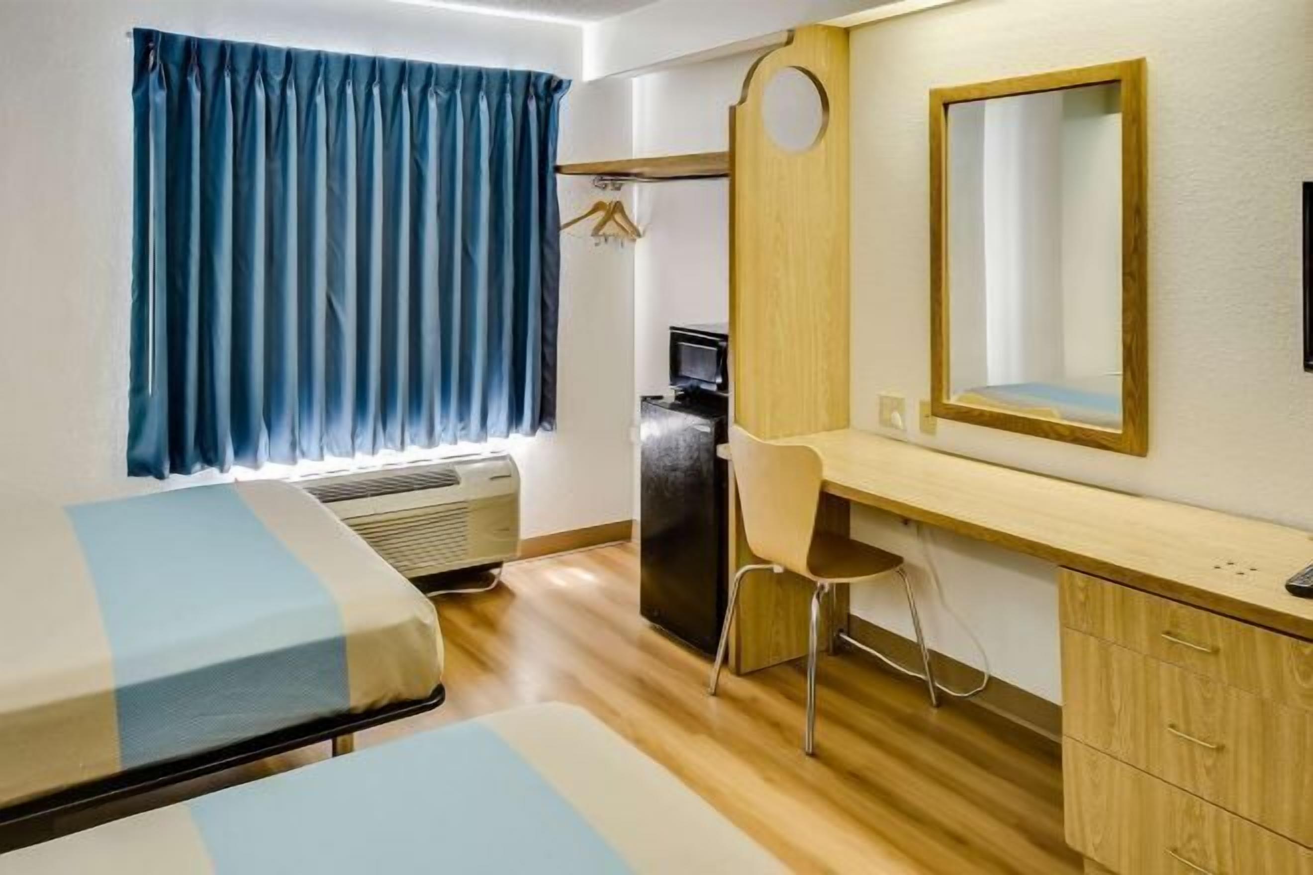 Desk, free WiFi, bed sheets