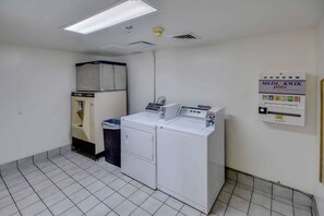 Laundry room - Motel 6 Katy, TX - Houston (Katy)