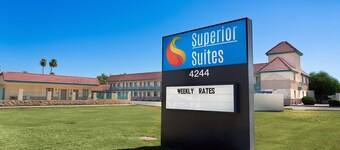 凤凰城梅萨高级套房酒店