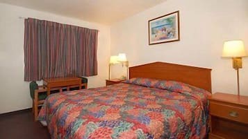 Iron/ironing board, free WiFi, bed sheets