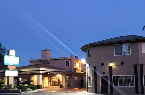 Signature Inn Merced Yosemite Parkway
