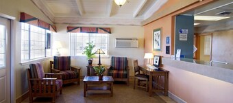 Americas Best Value Inn & Suites Oroville