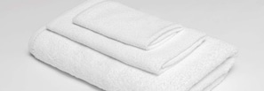 Kostenlose Toilettenartikel, Haartrockner, Handtücher