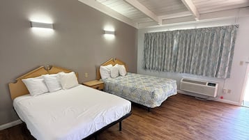 Studio, 2 Queen Beds, Non Smoking | Iron/ironing board, free WiFi, bed sheets, alarm clocks