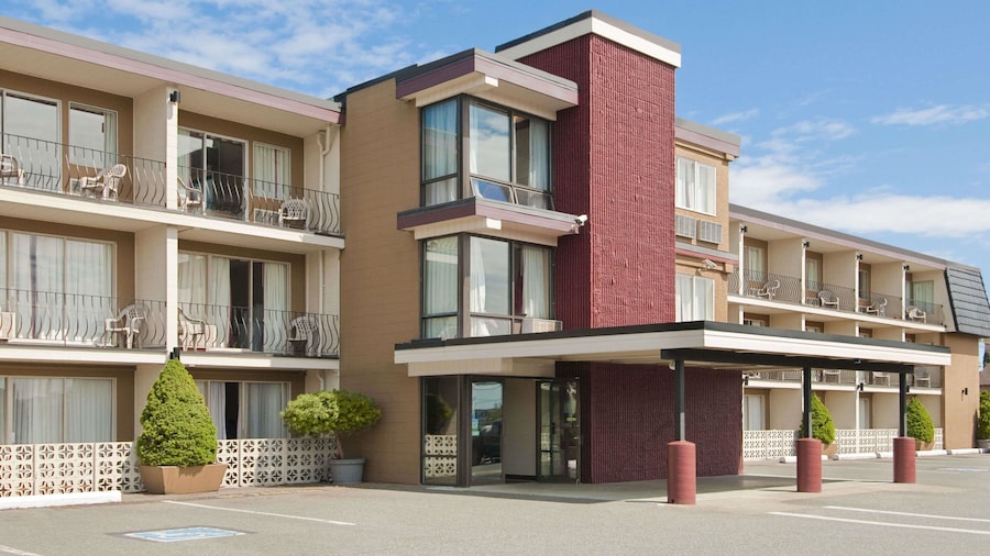 Travelodge by Wyndham Nanaimo