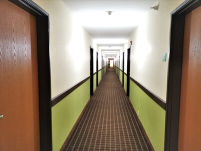 Travel Inn & Suites - Sikeston/Miner (i-55 Exit-67)