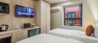 Olympia Hotel By Lodgo