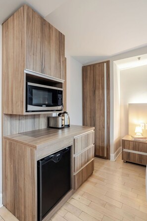 Deluxe Room, 2 Queen Beds | 1 bedroom, desk, laptop workspace, iron/ironing board