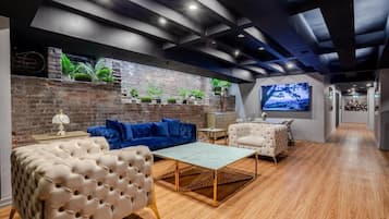 Deluxe Suite, 4 Bedrooms | Living area