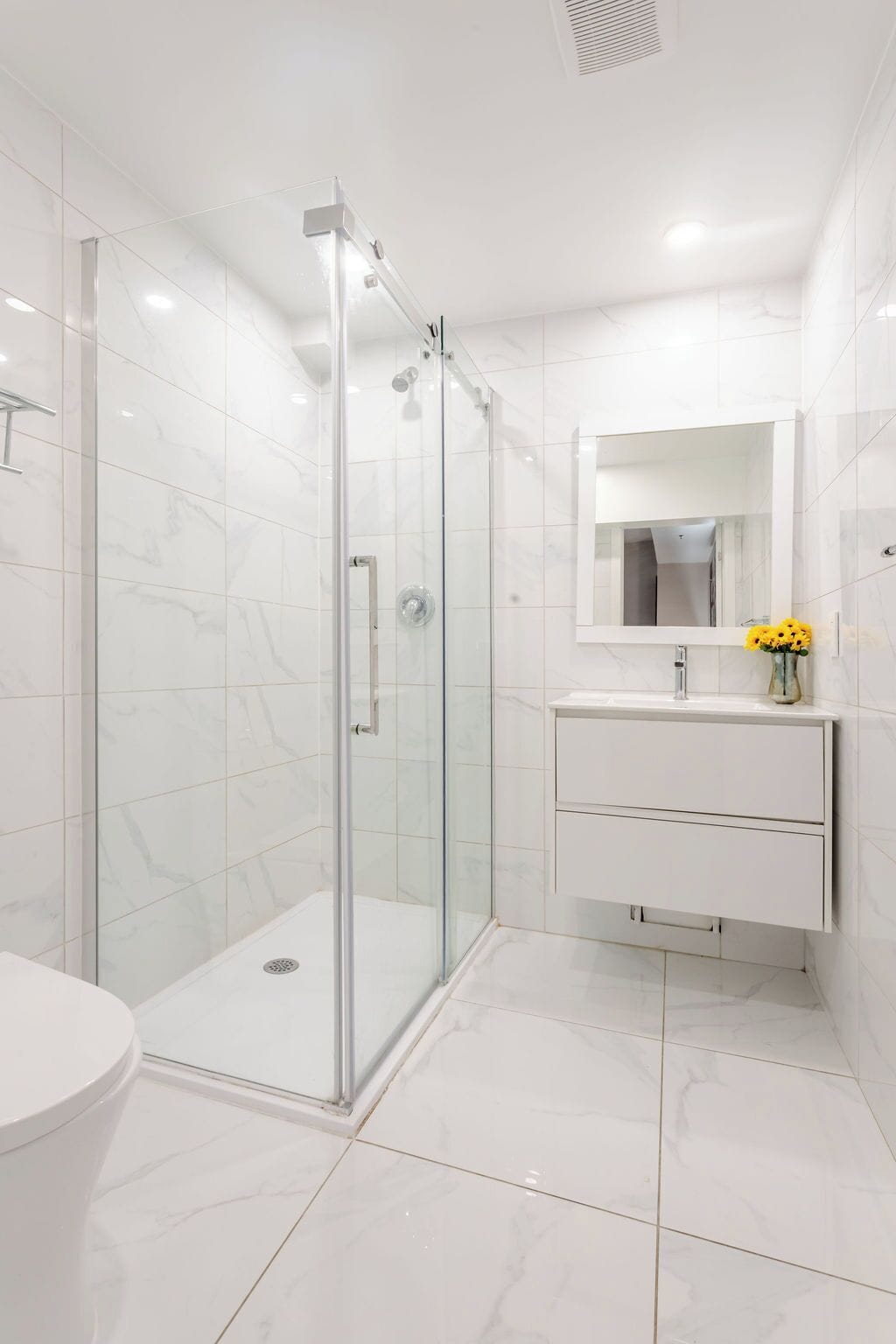 Photo - Olympia Hotel by Lodgo