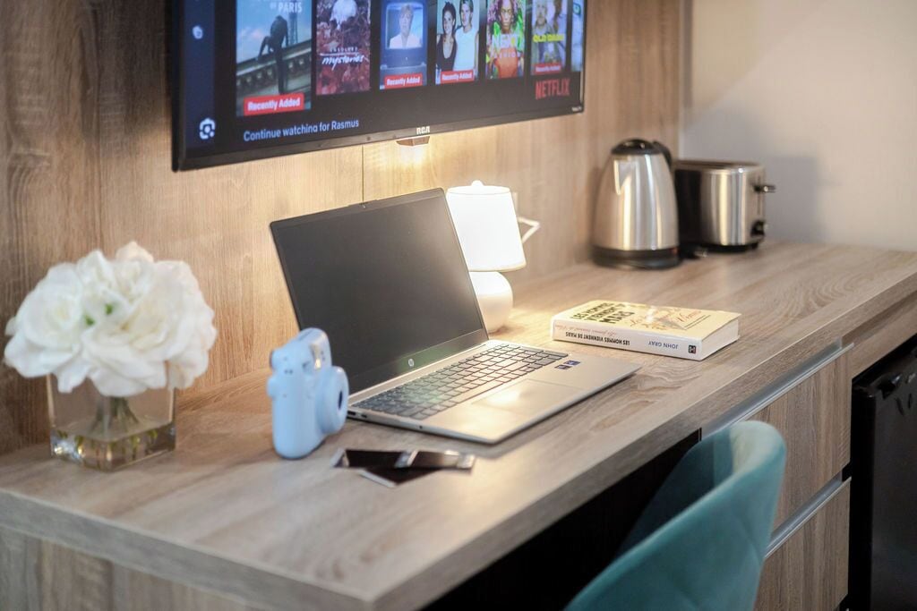 Photo - Olympia Hotel by Lodgo