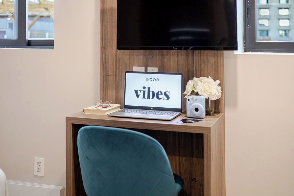 Photo - Olympia Hotel by Lodgo