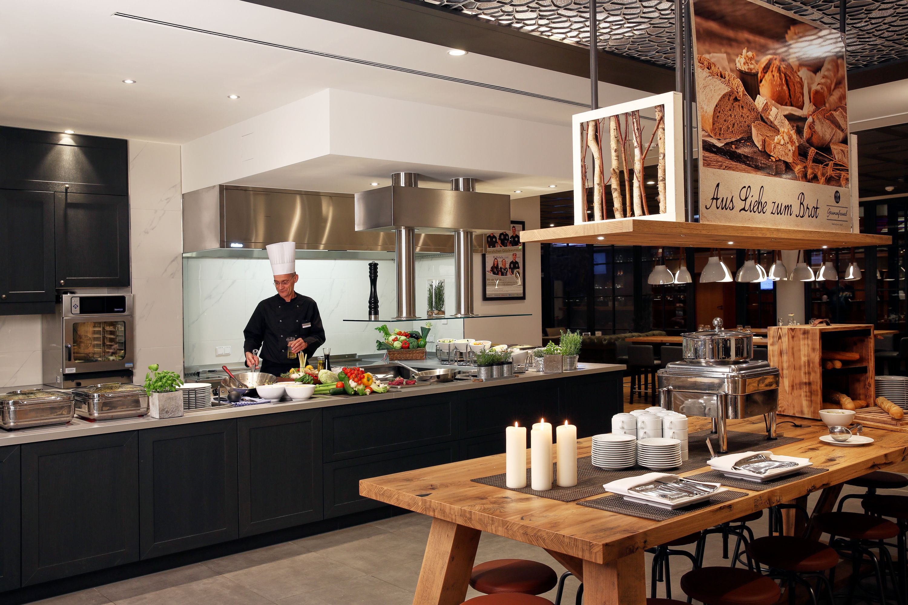 daily continental breakfast (eur 16.00 per person)