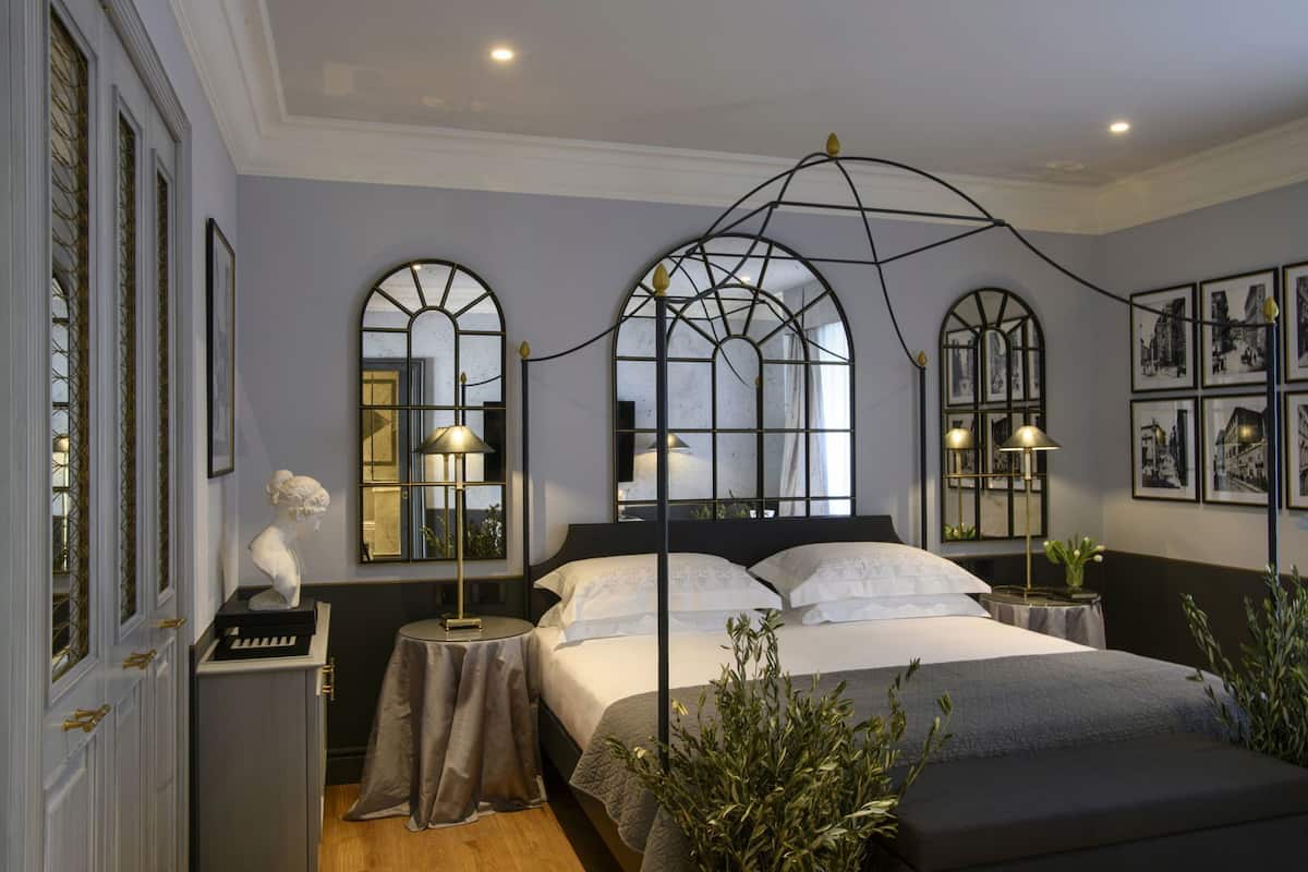 1 bedroom, premium bedding, minibar, in-room safe