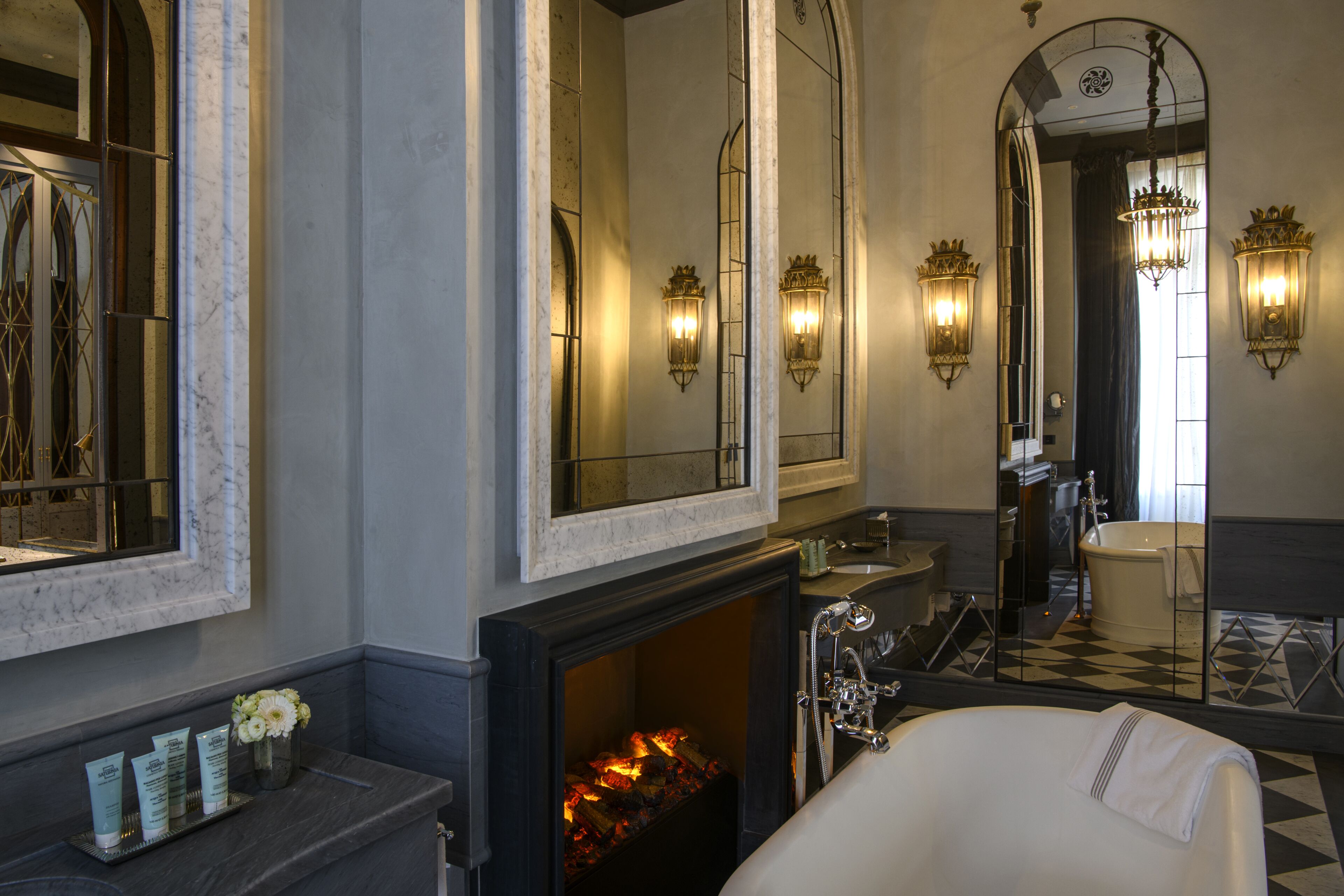 presidential suite bristol | 1 bedroom, premium bedding, minibar, in-room safe