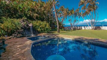 Private pool