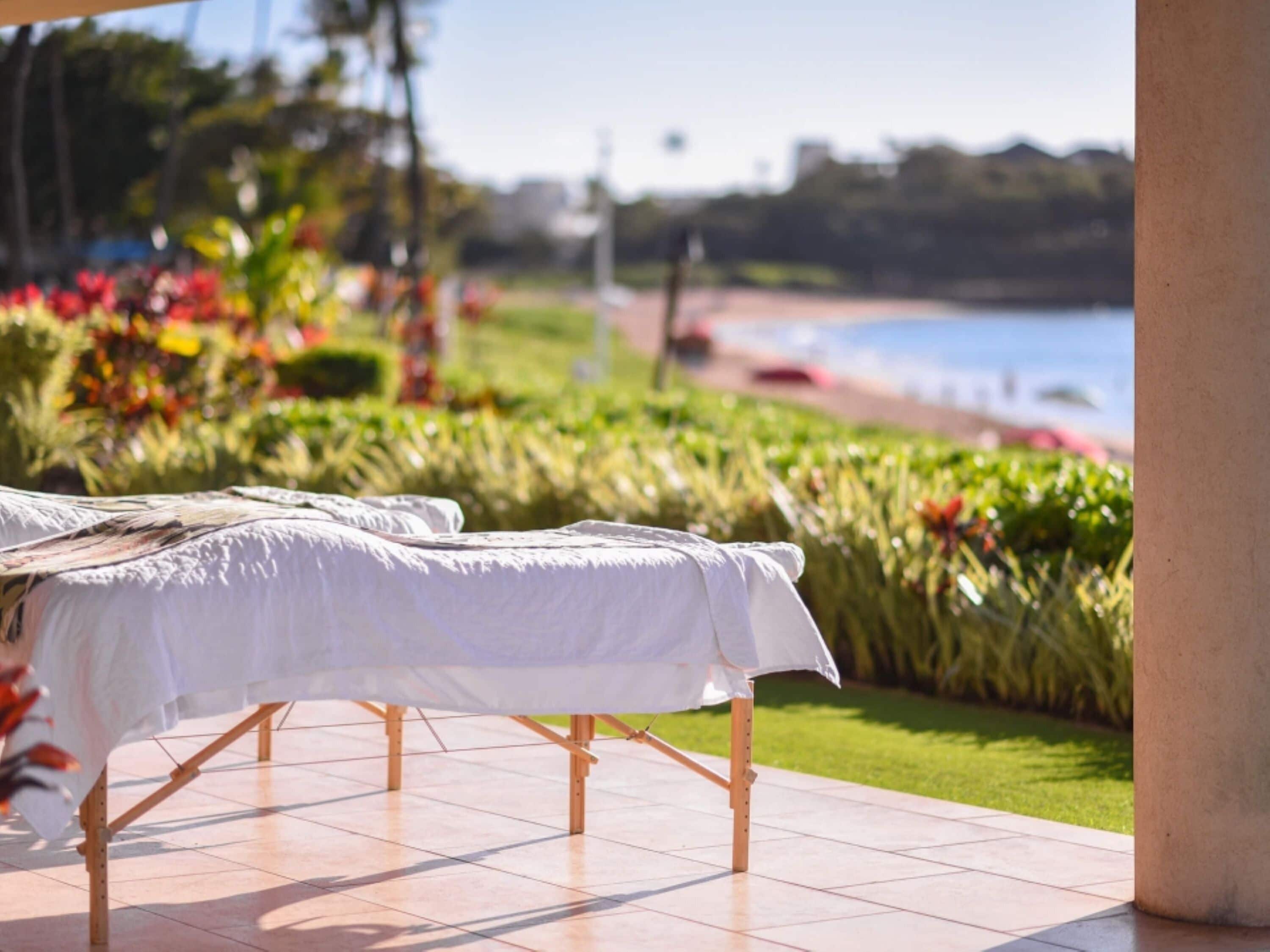 Couples treatment rooms, body treatments, aromatherapy