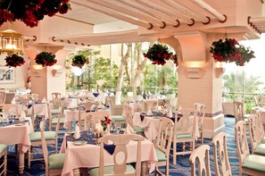 3 restaurants; breakfast and dinner served - Wild Coast Sun (Mbizana)